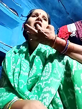 Jooli xx online show from September 11, 2025, 3:12 pm