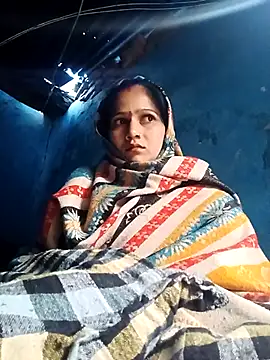 Jooli xx online show from January 9, 2026, 2:47 am