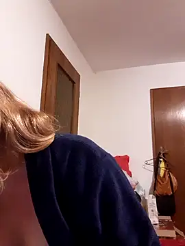 Snapshot of LiluLiluLilu chatting on October 25, 2025, 5:51 pm LiluLiluLilu online show from October 25, 2025, 5:51 pm