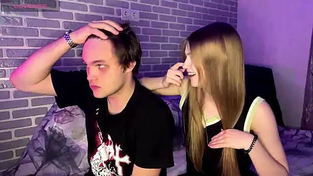 Snapshot of fetchingcouplee chatting on September 28, 2025, 2:11 pm fetchingcouplee online show from September 28, 2025, 2:11 pm