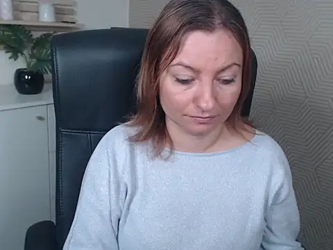 Snapshot of angelaSamt chatting on September 24, 2025, 6:17 am angelaSamt online show from September 24, 2025, 6:17 am