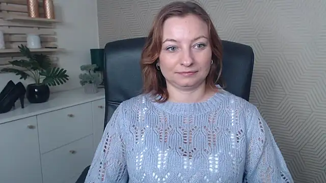 Snapshot of angelaSamt chatting on November 13, 2025, 6:34 am angelaSamt online show from November 13, 2025, 6:34 am