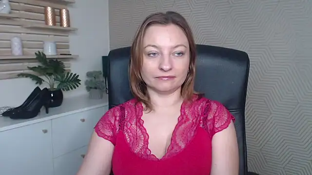 Snapshot of angelaSamt chatting on November 28, 2025, 6:49 am angelaSamt online show from November 28, 2025, 6:49 am