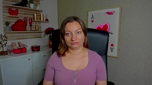 angelaSamt online show from July 8, 2026, 5:45 am