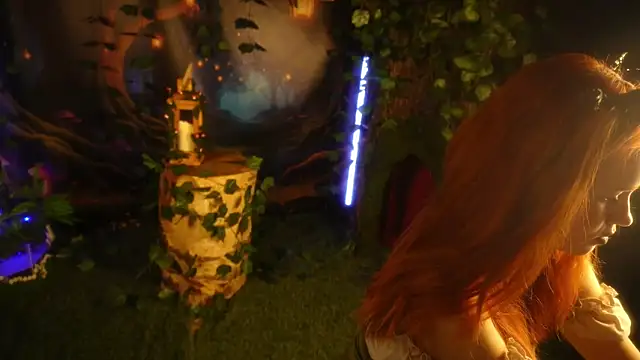 Snapshot of eliz_gallen chatting on September 25, 2025, 3:49 pm eliz gallen online show from September 25, 2025, 3:49 pm