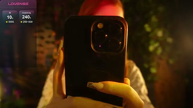 Snapshot of eliz_gallen chatting on September 28, 2025, 5:18 pm eliz gallen online show from September 28, 2025, 5:18 pm