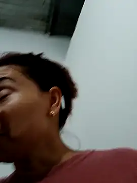 Amanda39 online show from November 6, 2025, 1:34 pm