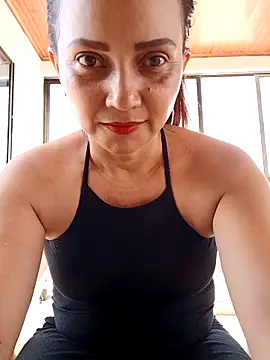 Amanda39 online show from February 11, 2026, 8:14 pm