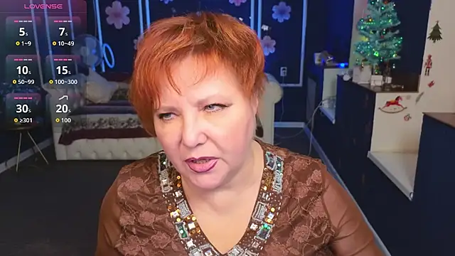 Snapshot of Kira_Kenett chatting on December 22, 2025, 8:33 am Kira Kenett online show from December 22, 2025, 8:33 am