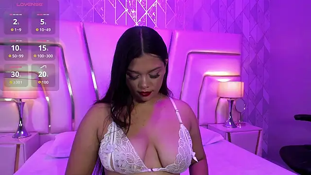 HatsaJones online show from November 4, 2025, 3:49 am