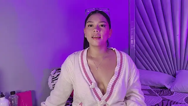 HatsaJones online show from April 9, 2026, 4:01 am