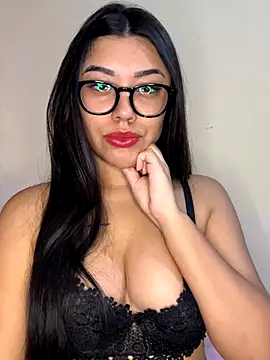 Snapshot of Alexa69xx chatting on October 8, 2025, 11:46 pm Alexa69xx online show from October 8, 2025, 11:46 pm