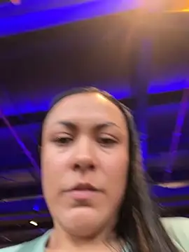 TiffanyyLam online show from September 22, 2025, 6:43 pm