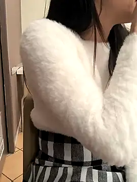 sexy7883 online show from February 8, 2025, 9:46 am