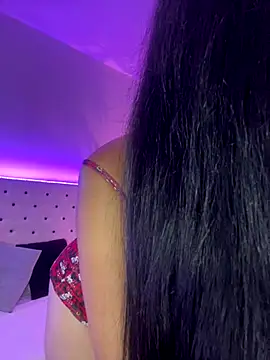 Mariana Montes online show from October 6, 2025, 7:44 pm