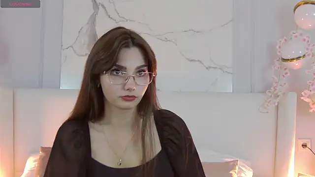 LeaMelone online show from September 10, 2025, 7:25 pm