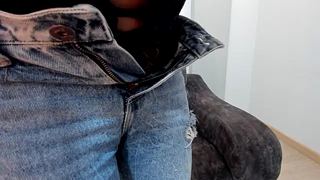 Parys Hot online show from December 19, 2025, 2:51 am