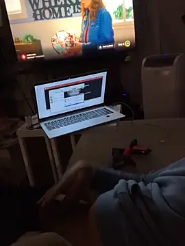 Brownroyal online show from September 13, 2025, 7:30 am