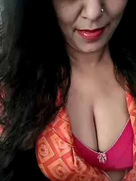 Deepa Sharma143 online show from October 4, 2025, 10:57 am