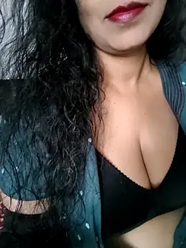 Deepa Sharma143 online show from March 23, 2026, 1:53 am