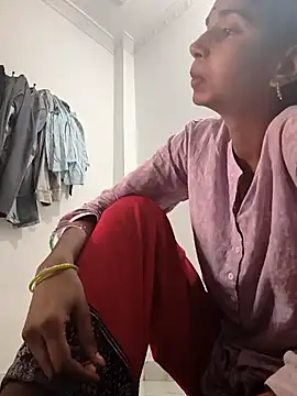 Hot-Soniya2 online show from October 5, 2025, 5:17 am