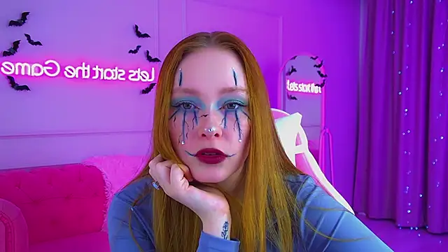 AgataFoxley online show from October 26, 2025, 6:08 am