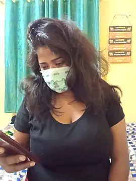 HAANNIAA online show from October 17, 2025, 7:27 pm