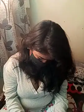 HAANNIAA online show from November 20, 2025, 11:43 am