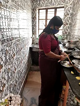 naughty nataasa online show from February 20, 2026, 7:21 am