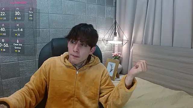 Iantwink18 online show from September 9, 2025, 9:31 am