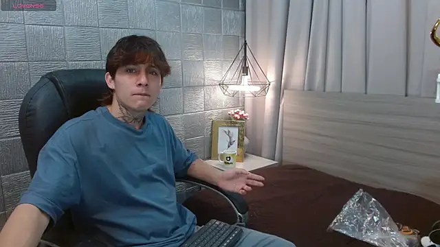 Iantwink18 online show from September 27, 2025, 10:59 pm