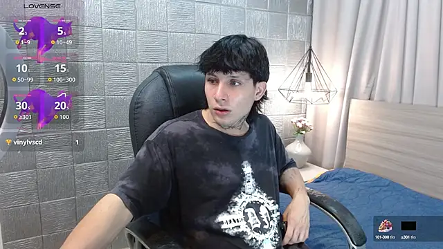 Iantwink18 online show from October 16, 2025, 10:22 pm