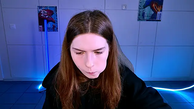 Snapshot of AliceCUNTach chatting on October 24, 2025, 5:04 am AliceCUNTach online show from October 24, 2025, 5:04 am