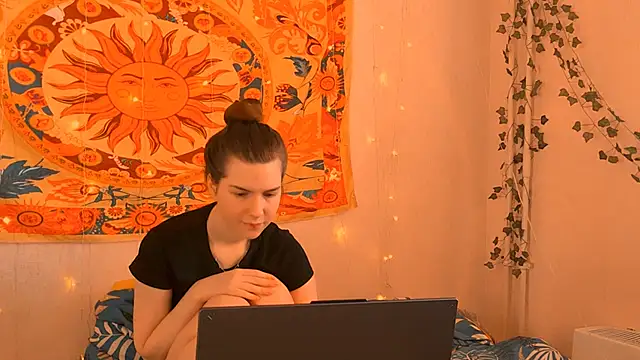 AliceCUNTach online show from March 6, 2026, 5:04 am