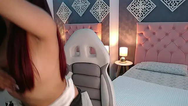 Maia Reficco online show from October 9, 2025, 11:52 am