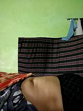 Snapshot of Hot_lali_555 chatting on September 24, 2025, 12:47 am Hot lali 555 online show from September 24, 2025, 12:47 am