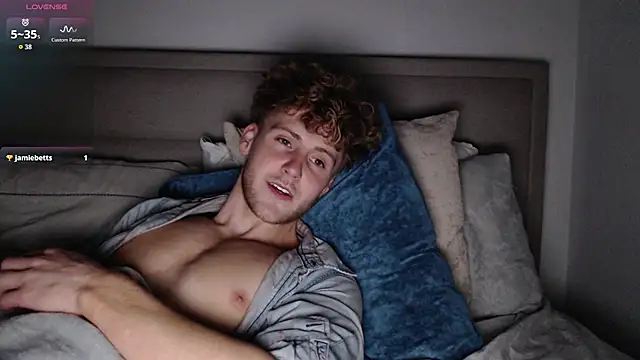 DominantAlex18 online show from March 8, 2026, 7:06 pm