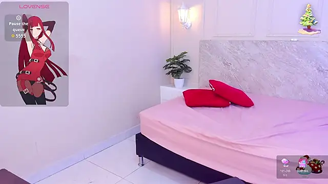 TianaGlow26 online show from November 18, 2025, 7:18 pm