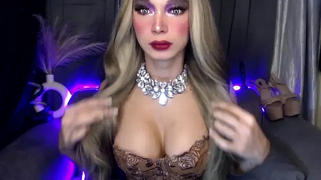 MISTRESSMonica xxx online show from December 18, 2025, 12:11 pm