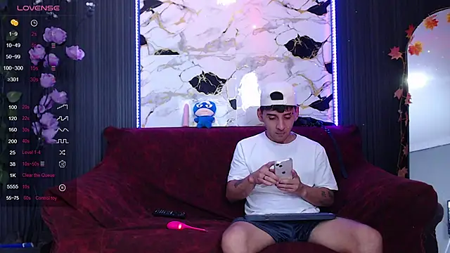 SpicyBoys X online show from November 17, 2025, 1:00 am