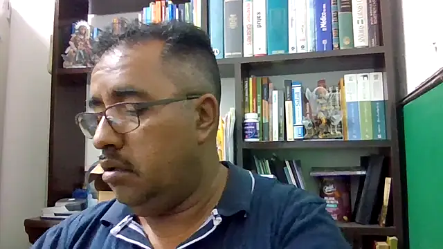 HomHot47 online show from December 21, 2025, 9:44 pm