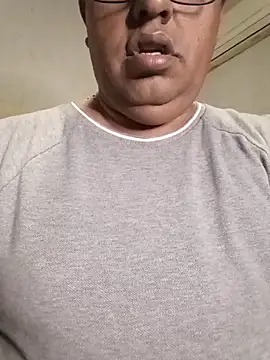 HomHot47 online show from February 4, 2026, 5:02 am