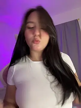 Angeldusttt online show from November 11, 2025, 9:15 pm