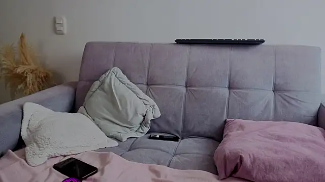 0ne 0f 0ne online show from March 4, 2026, 6:36 pm