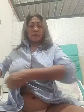 Snapshot of LizaMintelli chatting on May 17, 2026, 3:08 pm LizaMintelli online show from May 17, 2026, 3:08 pm