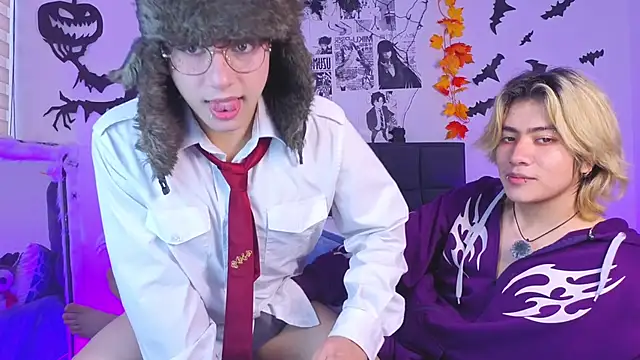 Snapshot of Vamps_Lovers chatting on October 20, 2025, 1:00 pm Vamps Lovers online show from October 20, 2025, 1:00 pm