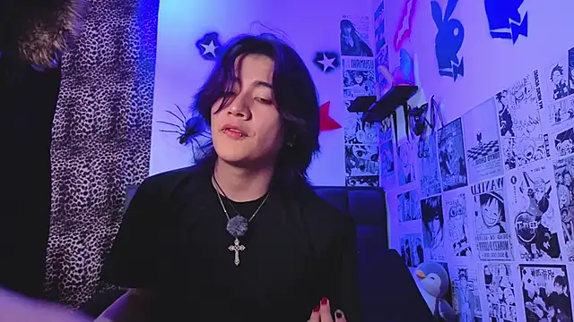 Snapshot of Vamps_Lovers chatting on November 14, 2025, 1:10 pm Vamps Lovers online show from November 14, 2025, 1:10 pm