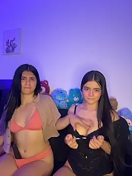 Snapshot of Ashley_and_Zoe chatting on May 19, 2026, 2:23 pm Ashley and Zoe online show from May 19, 2026, 2:23 pm