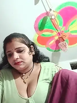 Snapshot of Rani_sahiba chatting on July 6, 2026, 6:32 pm Rani sahiba online show from July 6, 2026, 6:32 pm