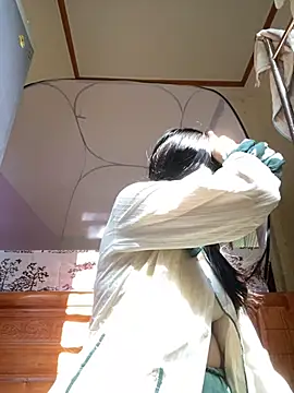 viluna online show from November 26, 2025, 5:30 am